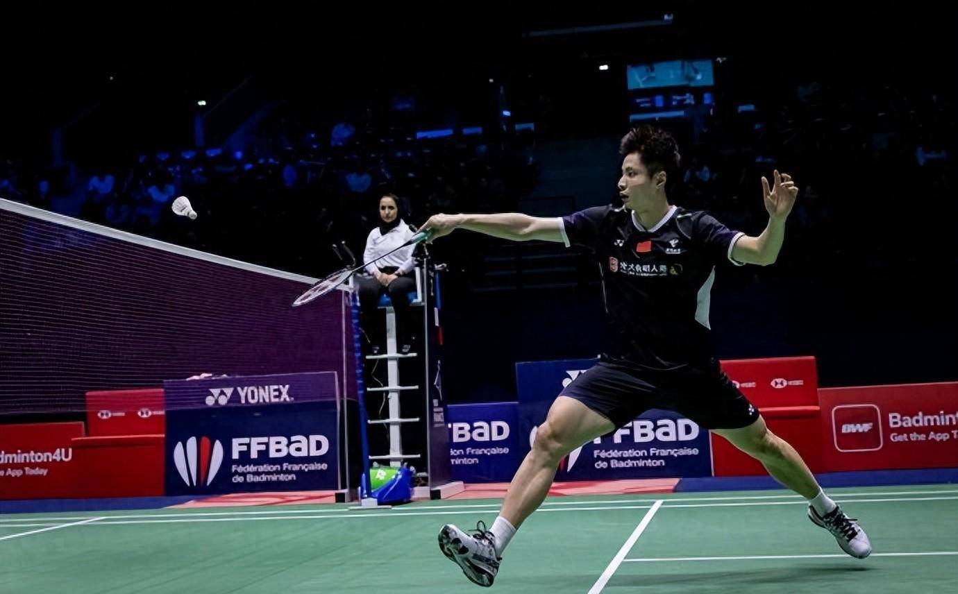 关于泰国羽毛球队完胜中国羽毛球队，安赛龙完成帽子戏法的信息