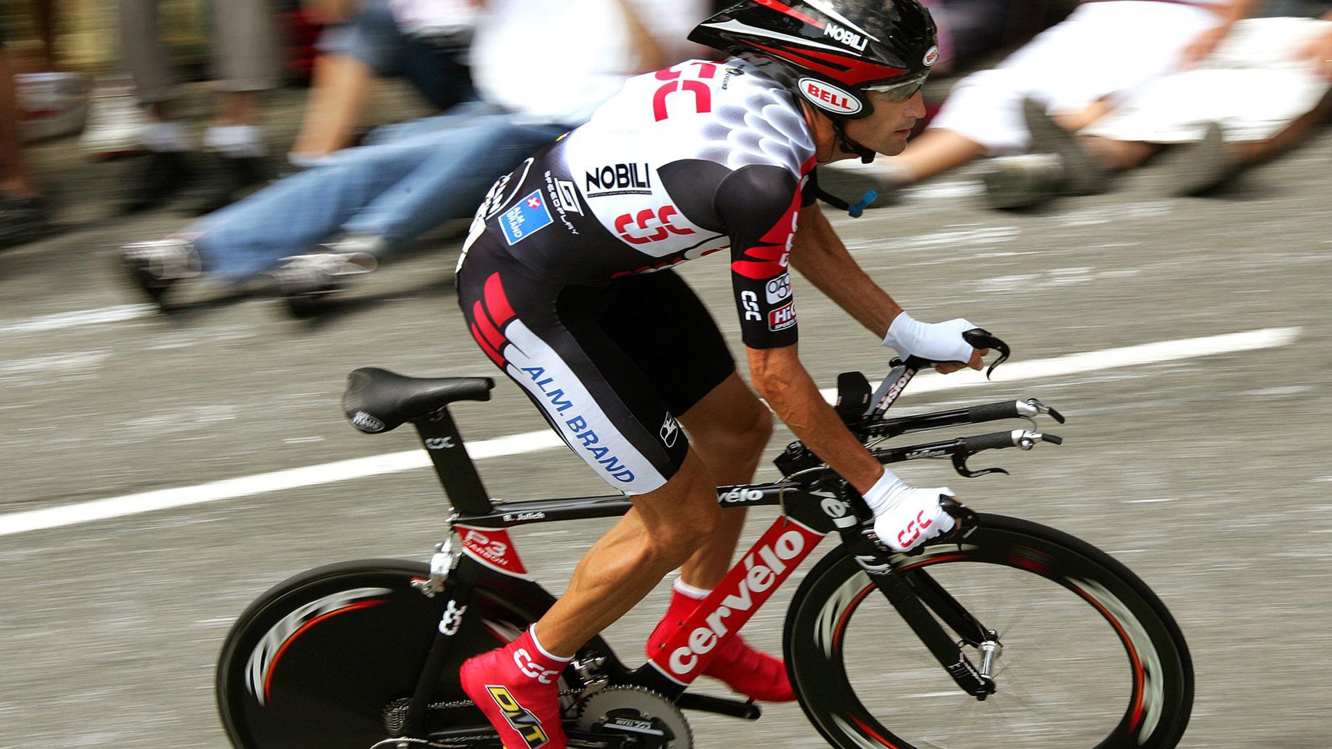 马刺狂胜森林狼,范弗利特攻防转换核心引领战术革命