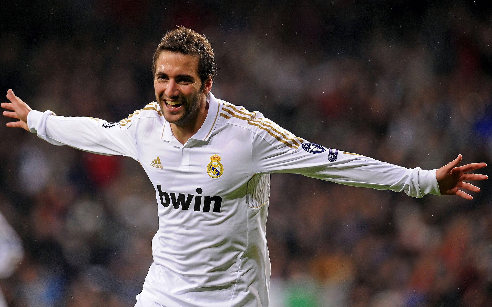 罗德里戈的夜之独舞,F1街道赛上的绝对统治